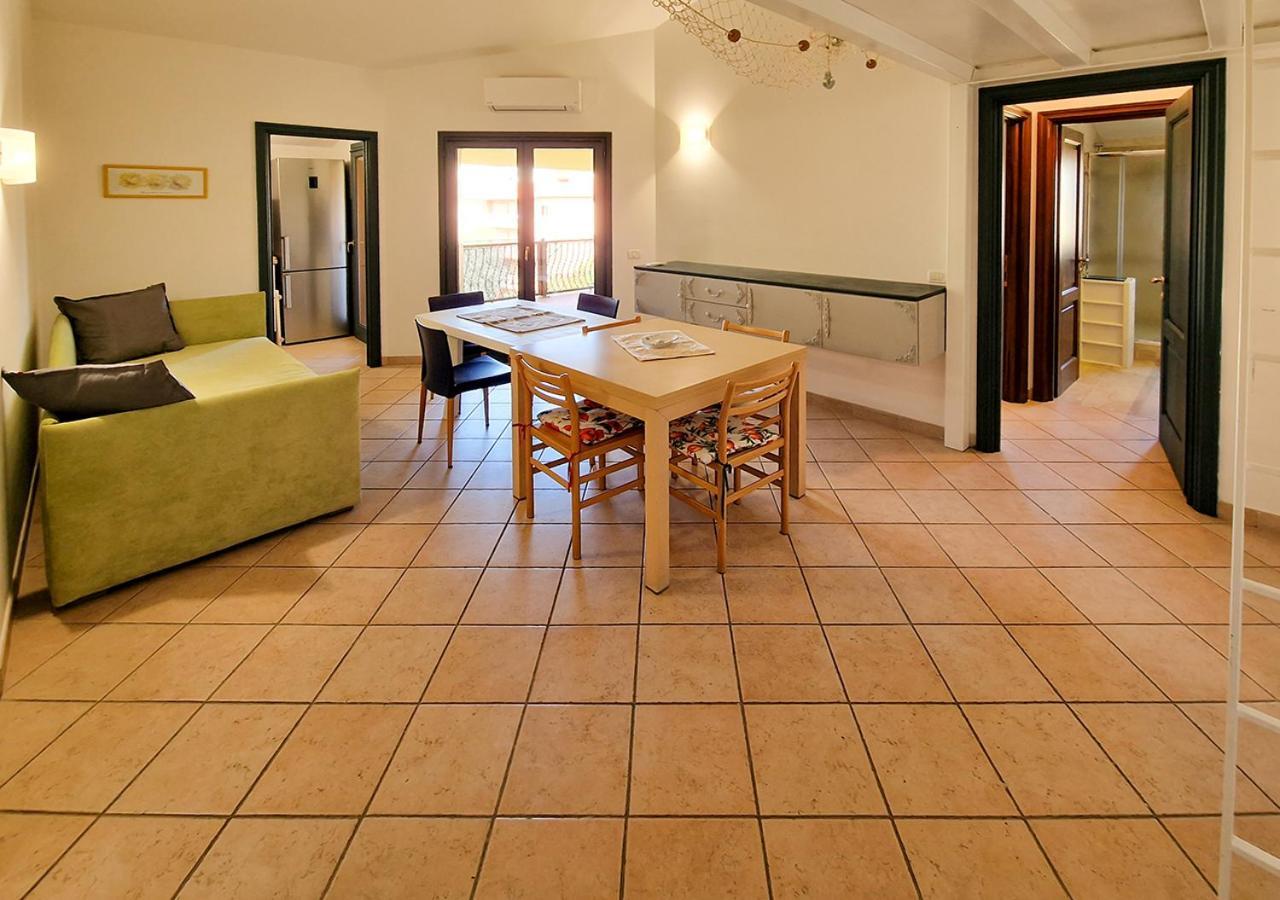 Murphy Holiday Home - Residenza Aldo Moro 02 La Maddalena  Exterior foto