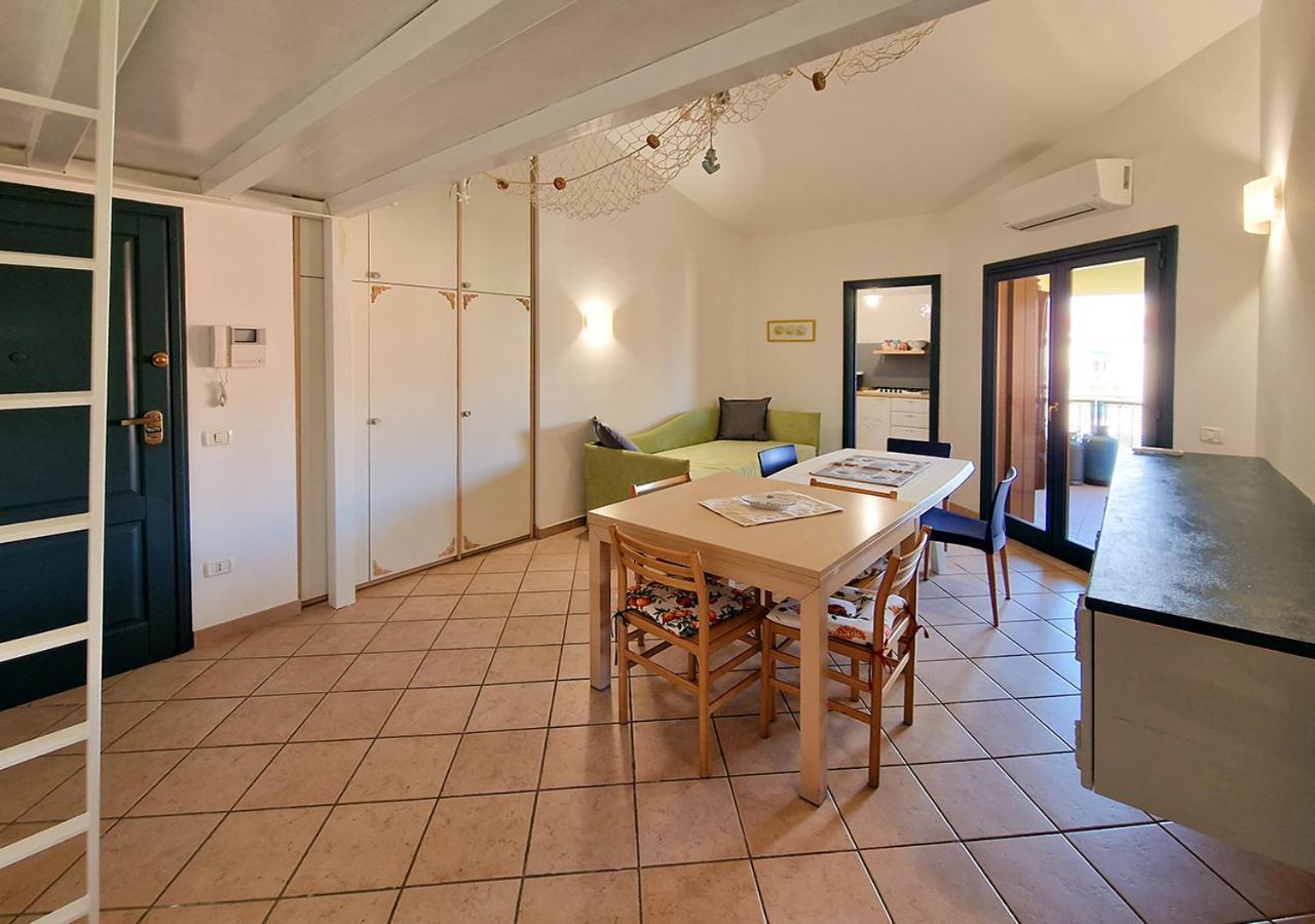 Murphy Holiday Home - Residenza Aldo Moro 02 La Maddalena  Exterior foto